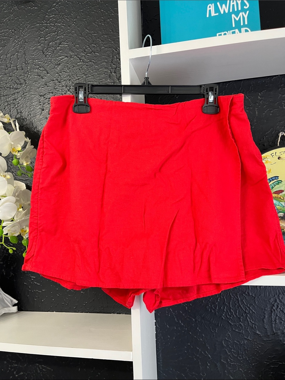 Old Navy Bright Red Women's Skort Shorts Size:L